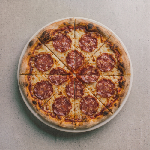 Salami Pizza 