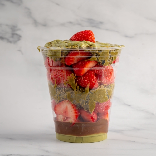 Konafeh Strawberry Cup 